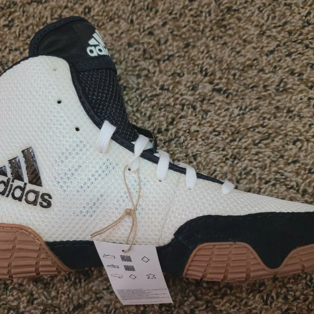 Adidas Tech Fall 2.0 Wrestling Off White Black Gum FU8172 Sz US 5 Kids Youth. Co - Picture 6 of 10